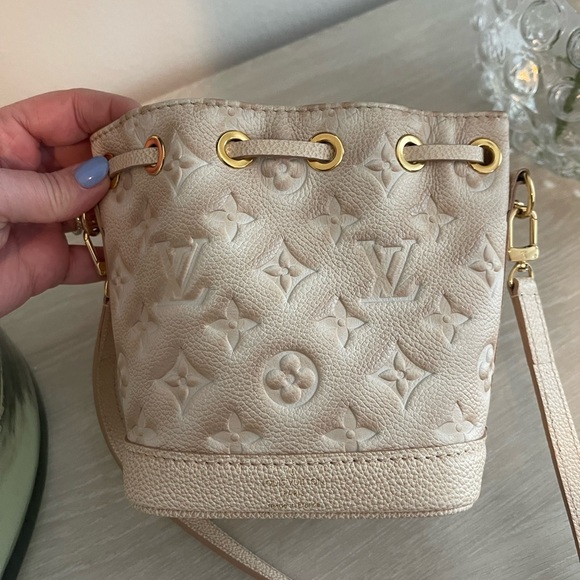 Louis Vuitton Nano Neo - Picture 6 of 8